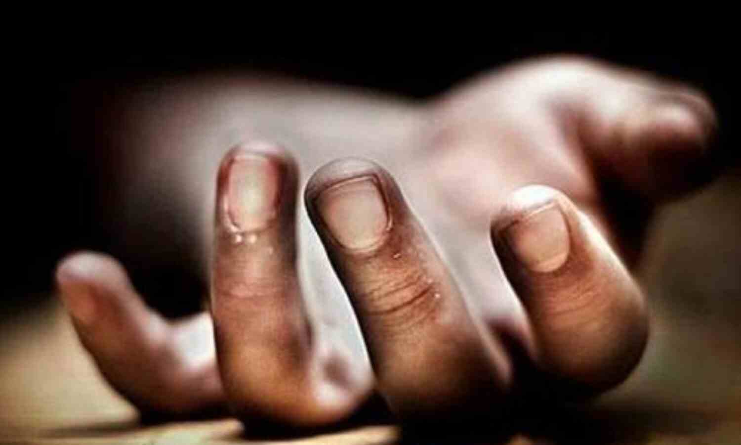 ദാരിദ്ര്യവും കടക്കെണിയും ലോക്ക് ഡൗണും; പഞ്ചാബില് ഒരു കുടുംബത്തിലെ മൂന്ന് സ്ത്രീകള് ജീവനൊടുക്കി ദാരിദ്ര്യവും കടക്കെണിയും ലോക്ക് ഡൗണും; പഞ്ചാബില് ഒരു കുടുംബത്തിലെ മൂന്ന് സ്ത്രീകള് ജീവനൊടുക്കി