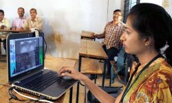 തിരഞ്ഞെടുപ്പ് വെബ്കാസ്റ്റിങ്: റോഡുകളിലെ കുഴിയെടുക്കല്‍ പ്രവൃത്തികള് നിര്‍ത്തിവയ്ക്കണമെന്ന് മലപ്പുറം കലക്ടര്‍