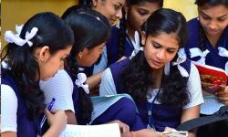 കൊവിഡ്:  എസ്എസ്എല്‍സി, പ്ലസ് ടു പരീക്ഷകള്‍ക്ക് മാറ്റമില്ല