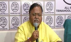 മമതാ ബാനര്ജിക്കെതിരേ ആക്രമണം; തിരഞ്ഞെടുപ്പ് കമ്മീഷനെതിരേ തൃണമൂല് നേതാവ് പാര്ത്ഥാ ചാറ്റര്ജി മമതാ ബാനര്ജിക്കെതിരേ ആക്രമണം; തിരഞ്ഞെടുപ്പ് കമ്മീഷനെതിരേ തൃണമൂല് നേതാവ് പാര്ത്ഥാ ചാറ്റര്ജി