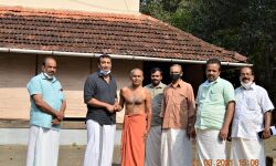 ഏലംകുളം മനയിലെ ആശീര്‍വാദങ്ങളേറ്റുവാങ്ങി കെപിഎം മുസ്തഫയുടെ പ്രചാരണം