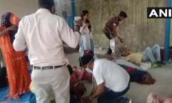 രാജസ്ഥാനില് ക്ഷേത്രത്തിലെ പ്രസാദം കഴിച്ച 70 ഓളം ഭക്തര് തളര്ന്നുവീണു; ഭക്ഷ്യവിഷബാധയെന്ന് മെഡിക്കല് ഓഫിസര് രാജസ്ഥാനില് ക്ഷേത്രത്തിലെ പ്രസാദം കഴിച്ച 70 ഓളം ഭക്തര് തളര്ന്നുവീണു; ഭക്ഷ്യവിഷബാധയെന്ന് മെഡിക്കല് ഓഫിസര്