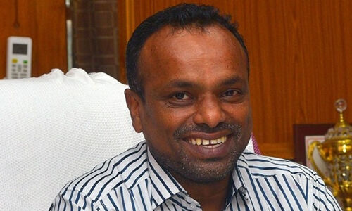 വ്യാജ മെഡിക്കല് സര്ട്ടിഫിക്കറ്റ് നല്കി തിരഞ്ഞെടുപ്പ് ഡ്യൂട്ടി ഒഴിവാക്കുന്നവര്ക്ക് മുന്നറിയിപ്പുമായി കൊല്ലം കലക്ടര് വ്യാജ മെഡിക്കല് സര്ട്ടിഫിക്കറ്റ് നല്കി തിരഞ്ഞെടുപ്പ് ഡ്യൂട്ടി ഒഴിവാക്കുന്നവര്ക്ക് മുന്നറിയിപ്പുമായി കൊല്ലം കലക്ടര്