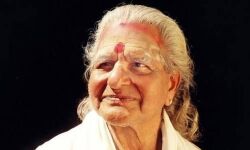 ഗുരു ചേമഞ്ചേരി വിസ്മയം തീര്‍ത്ത കലാകാരനെന്ന് മുഖ്യമന്ത്രി പിണറായി വിജയന്‍