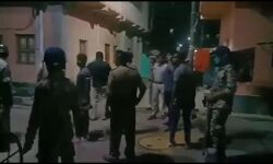 ബംഗാളില്‍ 15 ഇടങ്ങളില്‍ ബോംബേറ്