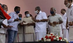 നിയാസ് പുളിക്കലകത്തിന് കെട്ടിവയ്ക്കാനുള്ള തുക കൈമാറിയത് ജൈസല്‍