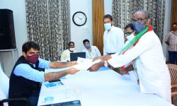 മാഹി നിയോജകമണ്ഡലം: എസ്ഡിപിഐ സ്ഥാനാര്ത്ഥി നാമനിര്ദേശ പത്രിക സമര്പ്പിച്ചു മാഹി നിയോജകമണ്ഡലം: എസ്ഡിപിഐ സ്ഥാനാര്ത്ഥി നാമനിര്ദേശ പത്രിക സമര്പ്പിച്ചു