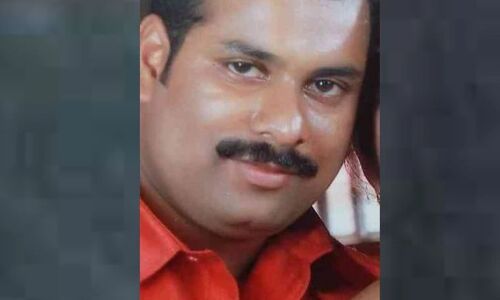 കട്ടപ്പനയില് ബൈക്കുകള് കൂട്ടിയിടിച്ച് യുവാവ് മരിച്ചു കട്ടപ്പനയില് ബൈക്കുകള് കൂട്ടിയിടിച്ച് യുവാവ് മരിച്ചു