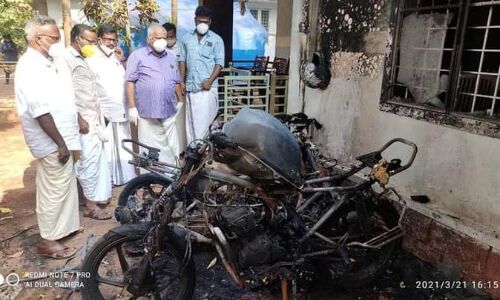 തലശ്ശേരിയിൽ ഡിവൈഎഫ്ഐ നേതാവിന്റെ വീടിന് നേരെ ആർഎസ്എസ് ആക്രമണം