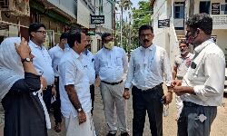 മണ്ഡലത്തില് പൊളിച്ചെഴുത്ത് ഉറപ്പുനല്കി ഗഫൂര് പി ലില്ലീസിന്റെ പര്യടനം മണ്ഡലത്തില് പൊളിച്ചെഴുത്ത് ഉറപ്പുനല്കി ഗഫൂര് പി ലില്ലീസിന്റെ പര്യടനം