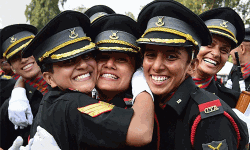 കരസേനയില് വനിതകള്ക്ക് സ്ഥിര കമ്മീഷന് നിയമനം അനുവദിച്ച് സുപ്രീം കോടതി കരസേനയില് വനിതകള്ക്ക് സ്ഥിര കമ്മീഷന് നിയമനം അനുവദിച്ച് സുപ്രീം കോടതി