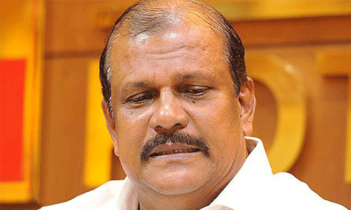 പി സി ജോര്ജ്ജിന്റെ പ്രസംഗത്തിനിടെ സിപിഎം-ജനപക്ഷം സംഘര്ഷം പി സി ജോര്ജ്ജിന്റെ പ്രസംഗത്തിനിടെ സിപിഎം-ജനപക്ഷം സംഘര്ഷം