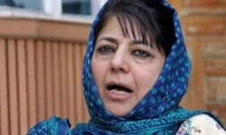 ഇന്ത്യയുടെ സുരക്ഷയ്ക്ക് ഭീഷണി: മുന്‍ ജമ്മു കശ്മീര്‍ മുഖ്യമന്ത്രി മെഹബൂബ മുഫ്ത്തിക്ക് പാസ്‌പോര്‍ട്ട് നിഷേധിച്ചു