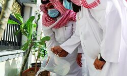 เดเตเดฐเตเดจเตโ เดนเดฑเด เดธเตโเดเตเดตเดฏเดฐเตโ ; เดฎเดธเตเดเดฟเดฆเตเดฒเตโ เดนเดฑเดฎเดฟเดฒเตโ เดนเดฐเดฟเดคเดตเดฒเตโเดเตเดเดฐเดฃเด เดคเตเดเดเตเดเดฟ เดเตเดฐเตเดจเตโ เดนเดฑเด เดธเตโเดเตเดตเดฏเดฐเตโ ; เดฎเดธเตเดเดฟเดฆเตเดฒเตโ เดนเดฑเดฎเดฟเดฒเตโ เดนเดฐเดฟเดคเดตเดฒเตโเดเตเดเดฐเดฃเด เดคเตเดเดเตเดเดฟ