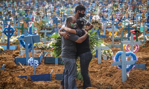 കൊവിഡ് ബാധിതരുടെ എണ്ണം പതിമൂന്ന് കോടിയിലേക്ക്; ആറ് ലക്ഷത്തിലധികം പുതിയ കേസുകൾ