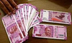 50,000 രൂപയിലധികം കൈവശം വെച്ച് യാത്ര ചെയ്യുന്നവര്‍ രേഖകള്‍ സൂക്ഷിക്കണം