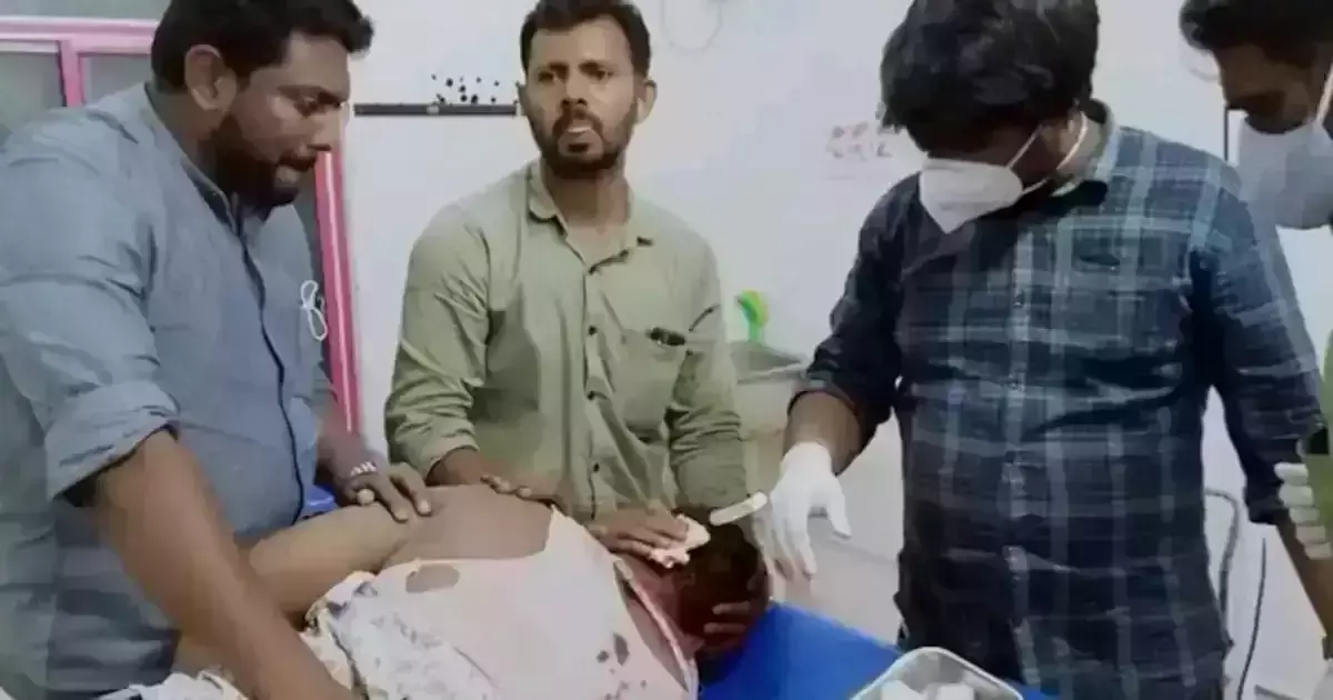 കായംകുളത്ത് ഡിവൈഎഫ്‌ഐ അക്രമം; യൂത്ത് കോണ്‍ഗ്രസ് പോലീസ് സ്‌റ്റേഷന്‍ ഉപരോധിക്കുന്നു