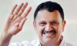 എത്ര ശരണം വിളിച്ചാലും മുഖ്യമന്ത്രിയോട് അയ്യപ്പന് പൊറിക്കില്ലെന്ന് കെ മുരളീധരന് എത്ര ശരണം വിളിച്ചാലും മുഖ്യമന്ത്രിയോട് അയ്യപ്പന് പൊറിക്കില്ലെന്ന് കെ മുരളീധരന്