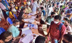 ആറന്മുളയിൽ വോട്ട് ചെയ്യാനെത്തിയ വൃദ്ധൻ കുഴഞ്ഞുവീണു മരിച്ചു