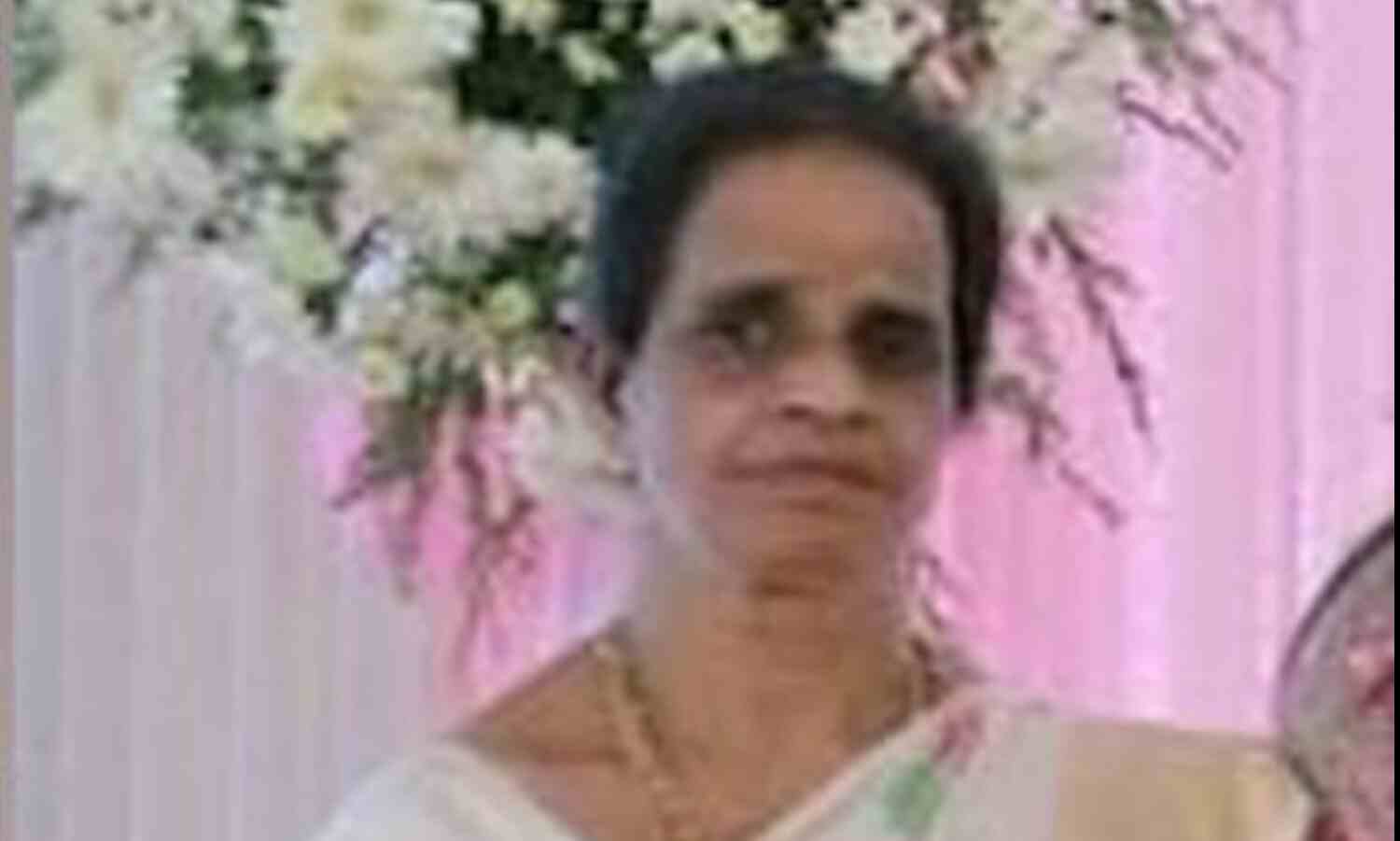 കട്ടപ്പനയിലെ വീട്ടമ്മയുടെ മരണം കൊലപാതകം; ശ്വാസം മുട്ടിച്ചു കൊലപ്പെടുത്തിയതാണെന്ന് പോസ്റ്റുമോര്ട്ടം റിപ്പോര്ട്ട് കട്ടപ്പനയിലെ വീട്ടമ്മയുടെ മരണം കൊലപാതകം; ശ്വാസം മുട്ടിച്ചു കൊലപ്പെടുത്തിയതാണെന്ന് പോസ്റ്റുമോര്ട്ടം റിപ്പോര്ട്ട്