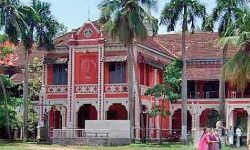 തിരുവനന്തപുരം യൂനിവേഴ്‌സിറ്റി കോളജില്‍ സംഘര്‍ഷം;  മൂന്നു വിദ്യാര്‍ഥികള്‍ക്ക് പരിക്ക്