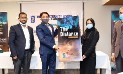 ദി ഡിസ്റ്റന്സ് സുവനീര് വിതരണോദ്ഘാടനം ഇന്ത്യന് കോണ്സുല് ജനറല് നിര്വ്വഹിച്ചു ദി ഡിസ്റ്റന്സ് സുവനീര് വിതരണോദ്ഘാടനം ഇന്ത്യന് കോണ്സുല് ജനറല് നിര്വ്വഹിച്ചു