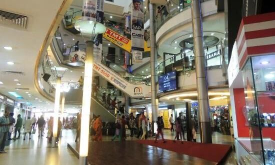 സംസ്ഥാനത്ത് കൂടുതൽ നിയന്ത്രണങ്ങൾ; മാളുകളിൽ പ്രവേശനത്തിന് കൊവിഡ് നെഗറ്റീവ് സർട്ടിഫിക്കറ്റ് നിർബന്ധം സംസ്ഥാനത്ത് കൂടുതൽ നിയന്ത്രണങ്ങൾ; മാളുകളിൽ പ്രവേശനത്തിന് കൊവിഡ് നെഗറ്റീവ് സർട്ടിഫിക്കറ്റ് നിർബന്ധം