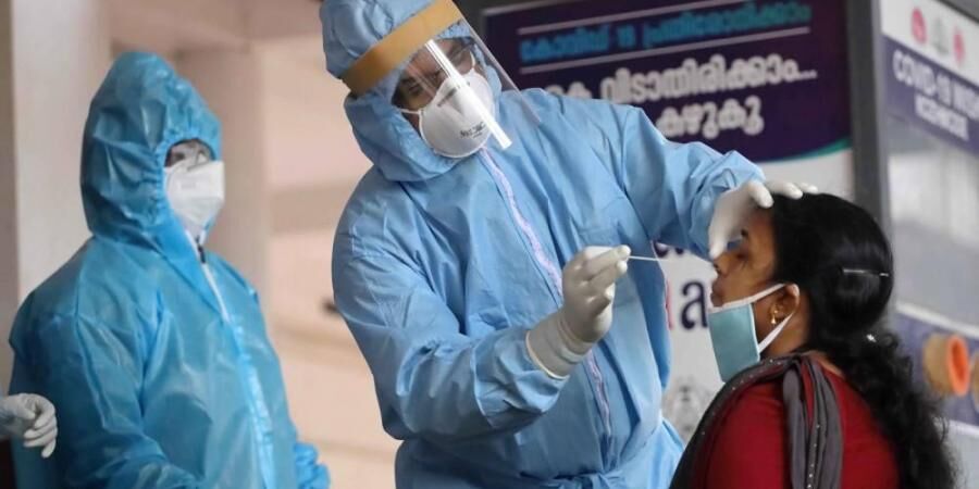 കൊവിഡ്: ഇന്നും നാളെയുമായി രണ്ടര ലക്ഷം പേര്ക്ക് പരിശോധന കൊവിഡ്: ഇന്നും നാളെയുമായി രണ്ടര ലക്ഷം പേര്ക്ക് പരിശോധന