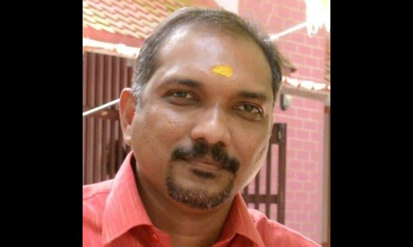 മാവേലിക്കര സ്വദേശി കുവൈത്തില് ഹൃദയാഘാതം മൂലം മരിച്ചു മാവേലിക്കര സ്വദേശി കുവൈത്തില് ഹൃദയാഘാതം മൂലം മരിച്ചു