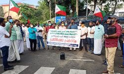 സംസ്ഥാന പ്രസിഡന്റിന്റെ വസതിക്ക് നേരേ ആക്രമണം: പോപുലര്‍ ഫ്രണ്ട് സെക്രട്ടേറിയറ്റ് മാര്‍ച്ച് നടത്തി