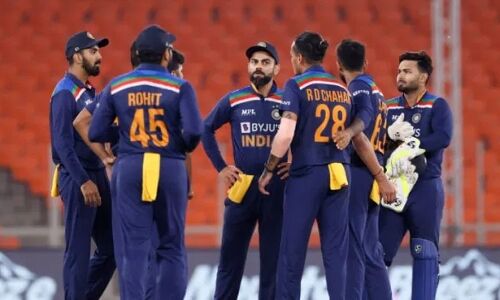 അറിയാം ഇന്ത്യന്‍ ക്രിക്കറ്റ് താരങ്ങളുടെ ഗ്രേഡും വാര്‍ഷിക വരുമാനവും