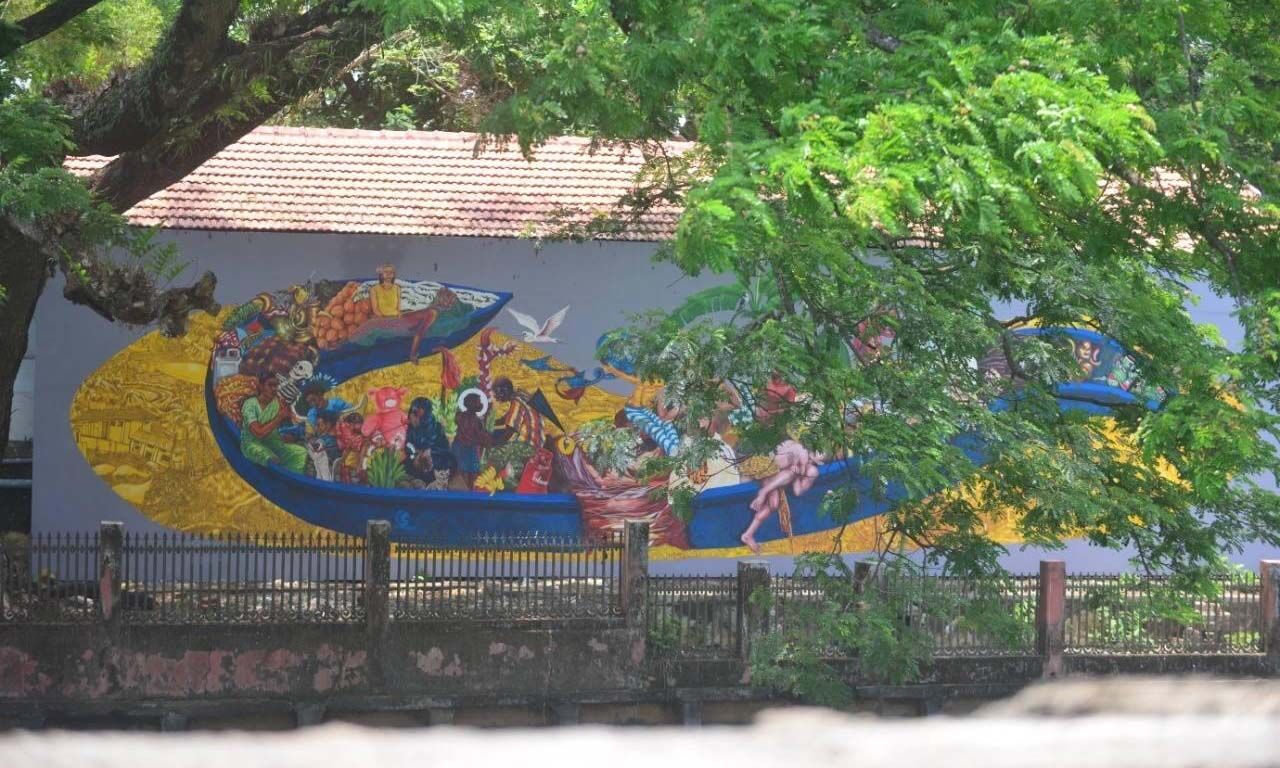 ലോകമേ തറവാട്; ആലപ്പുഴയിലെ പ്രഥമ ബിനാലെയ്ക്കു നാളെ തുടക്കം ലോകമേ തറവാട്; ആലപ്പുഴയിലെ പ്രഥമ ബിനാലെയ്ക്കു നാളെ തുടക്കം