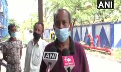 അഞ്ചാംഘട്ട വോട്ടെടുപ്പ്: ബംഗാളില് പോളിങ് ബൂത്തില് ബിജെപി ഏജന്റ് മരിച്ചു; തിരഞ്ഞെടുപ്പ് കമ്മീഷന് റിപോര്ട്ട് തേടി അഞ്ചാംഘട്ട വോട്ടെടുപ്പ്: ബംഗാളില് പോളിങ് ബൂത്തില് ബിജെപി ഏജന്റ് മരിച്ചു; തിരഞ്ഞെടുപ്പ് കമ്മീഷന് റിപോര്ട്ട് തേടി