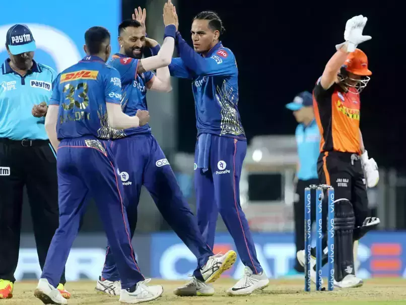 മൂന്നാം തോല്‍വിയുമായി ഹൈദരാബാദ്; രണ്ടാം ജയവുമായി മുംബൈ