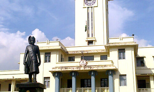 വിവിധ സര്വകലാശാല പരീക്ഷകള് മാറ്റിവച്ചു വിവിധ സര്വകലാശാല പരീക്ഷകള് മാറ്റിവച്ചു