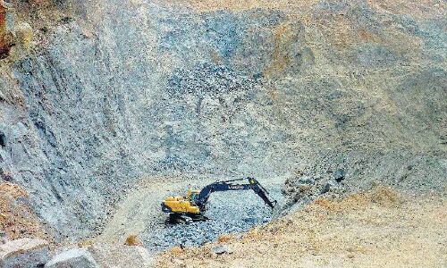 സമര സമിതി പ്രവര്ത്തകനു ടിപ്പര് ഡ്രൈവറുടെ മര്ദ്ദനം സമര സമിതി പ്രവര്ത്തകനു ടിപ്പര് ഡ്രൈവറുടെ മര്ദ്ദനം