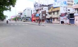 കൊവിഡ് വ്യാപനം: സംസ്ഥാനത്ത് ഇന്ന് ലോക്ക് ഡൗണിന് സമാനമായ നിയന്ത്രങ്ങള് കൊവിഡ് വ്യാപനം: സംസ്ഥാനത്ത് ഇന്ന് ലോക്ക് ഡൗണിന് സമാനമായ നിയന്ത്രങ്ങള്