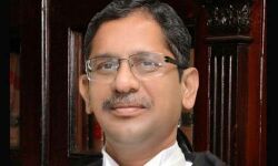 സുപ്രിംകോടതി ചീഫ് ജസ്റ്റിസായി എന് വി രമണ ഇന്ന് ചുമതലയേല്ക്കും സുപ്രിംകോടതി ചീഫ് ജസ്റ്റിസായി എന് വി രമണ ഇന്ന് ചുമതലയേല്ക്കും