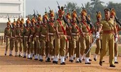 ചട്ടം ലംഘിച്ച് വോട്ടു പിടുത്തം: രണ്ട് പോലിസ് ഉദ്യോഗസ്ഥരെ ഡിഐജി സസ്‌പെന്റ ചെയ്തു