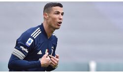 മാനഭംഗക്കേസ്; റൊണാള്ഡോയ്ക്കെതിരേ 56 മില്ല്യണ് യൂറോ ആവശ്യപ്പെട്ട് യുവതി മാനഭംഗക്കേസ്; റൊണാള്ഡോയ്ക്കെതിരേ 56 മില്ല്യണ് യൂറോ ആവശ്യപ്പെട്ട് യുവതി