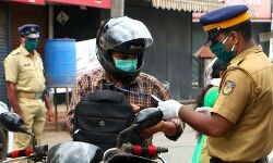 കൊവിഡ് നിയമലംഘനം : കോഴിക്കോട് ജില്ലയിൽ 1019 കേസുകളെടുത്തു കൊവിഡ് നിയമലംഘനം : കോഴിക്കോട് ജില്ലയിൽ 1019 കേസുകളെടുത്തു