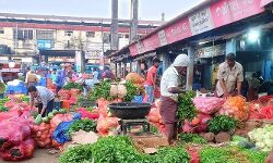 കോഴിക്കോട് പാളയം മാര്‍ക്കറ്റില്‍ മിന്നല്‍പരിശോധന