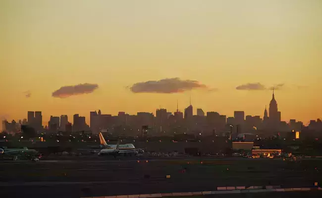 കൊവിഡ് തീവ്ര വ്യാപനം: ഇന്ത്യയില്‍നിന്നുള്ളവര്‍ക്ക് അമേരിക്കയിലും പ്രവേശനവിലക്ക്