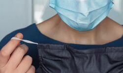 കൊവിഡ് പ്രതിരോധത്തിന് ഡബിള്‍ മാസ്‌കിങ്; ഡബിള്‍ മാസ്‌കിങ് എന്നാല്‍ രണ്ട് തുണിമാസ്‌കുകളെന്നല്ല