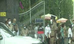 തമിഴ്‌നാട്ടില്‍ ഡിഎംകെ 38 സീറ്റില്‍ മുന്നില്‍, എഐഎഡിഎംകെ 35 ഇടത്ത്