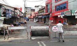 കോട്ടയം: 144 നിലനില്‍ക്കുന്ന മേഖലകളിലും കണ്ടെയ്ന്‍മെന്റ് സോണുകളിലും അധിക നിയന്ത്രണങ്ങള്‍ തുടരും