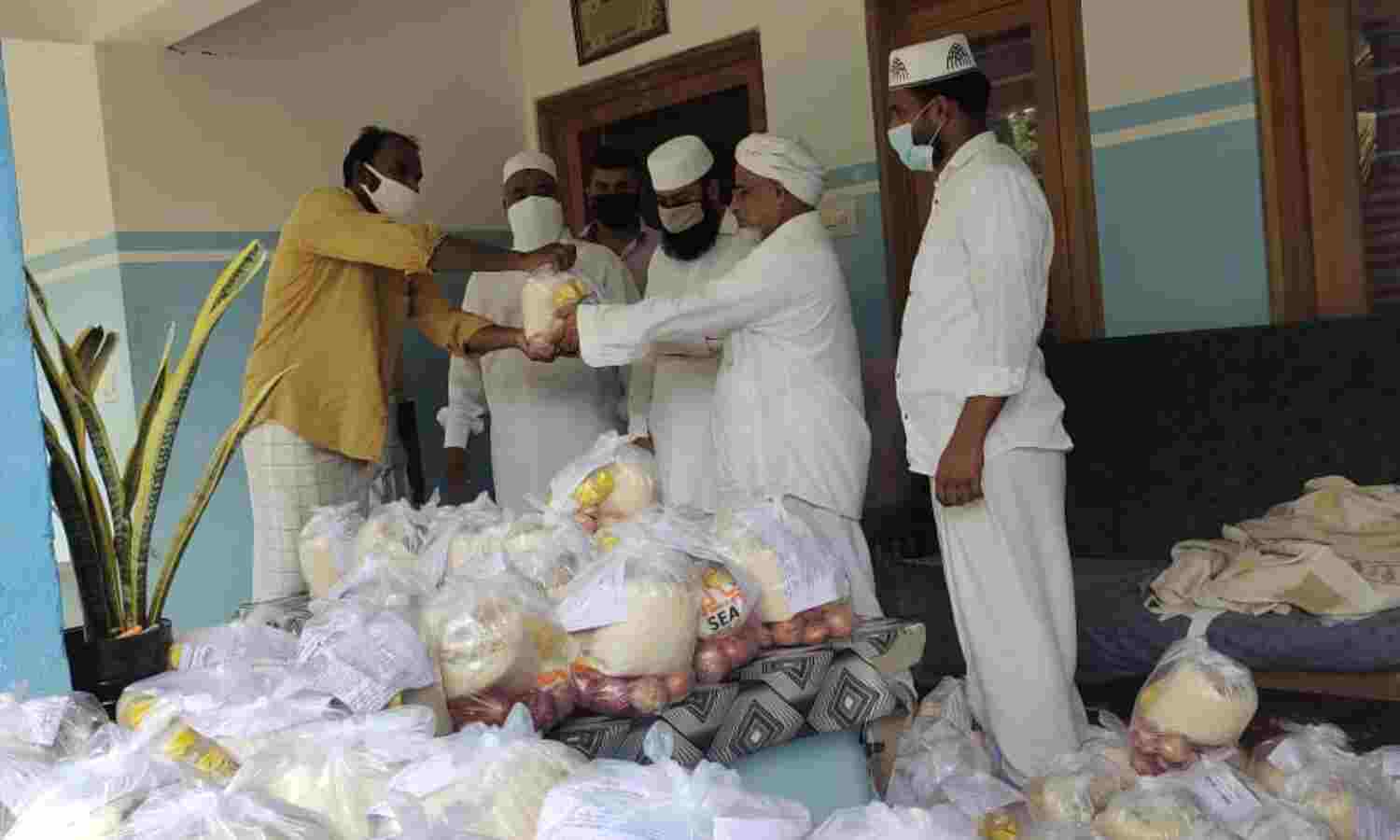 കേരള സുന്നി ജമാഅത്ത് ഈദ് ഹദ്‌യ കിറ്റ് വിതരണം