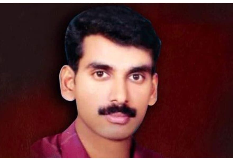 കശ്മീരില് മരിച്ച സൈനികന്റെ മൃതദേഹം നാളെ നാട്ടിലെത്തും കശ്മീരില് മരിച്ച സൈനികന്റെ മൃതദേഹം നാളെ നാട്ടിലെത്തും