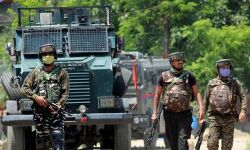 കശ്മീരിലെ ഷോപ്പിയാനില്‍ സുരക്ഷാസേനയുമായി ഏറ്റുമുട്ടല്‍; മൂന്ന് സായുധര്‍ കൊല്ലപ്പെട്ടു