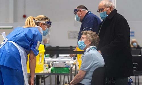 ആഗസ്‌തോടെ ബ്രിട്ടന്‍ കൊവിഡ് മുക്തമാവും; വാക്‌സിന്‍ ബൂസ്റ്റര്‍ ഡോസ് അടുത്തവര്‍ഷമെന്ന് ടാസ്‌ക് ഫോഴ്‌സ് മേധാവി